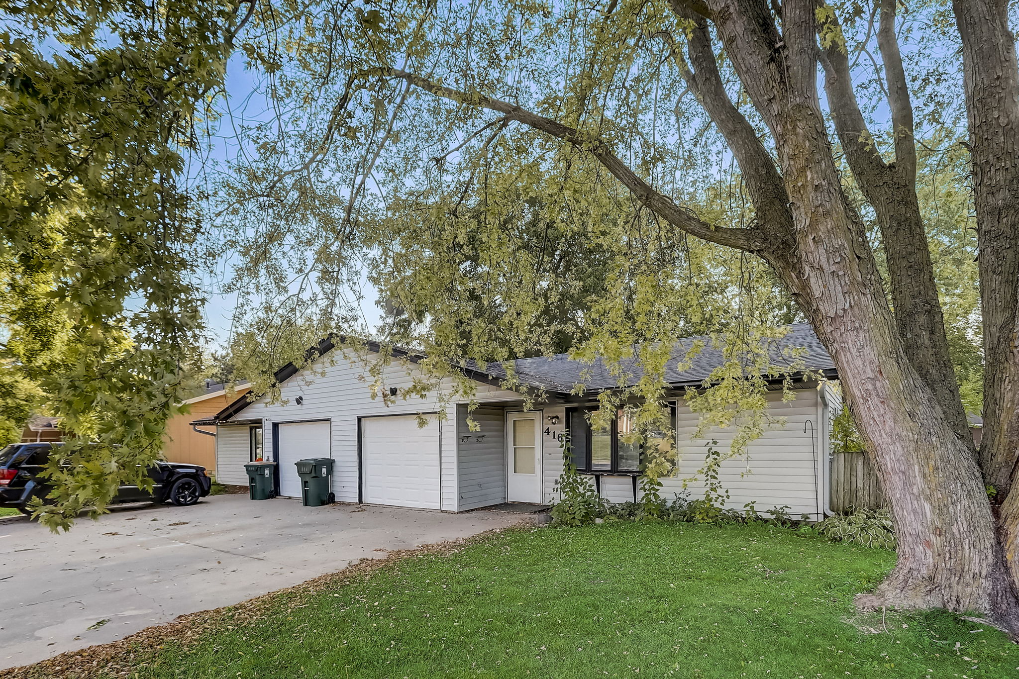 South Bird Street - 416