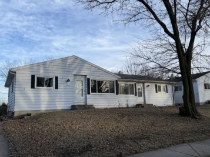 2717 Victoria Lane